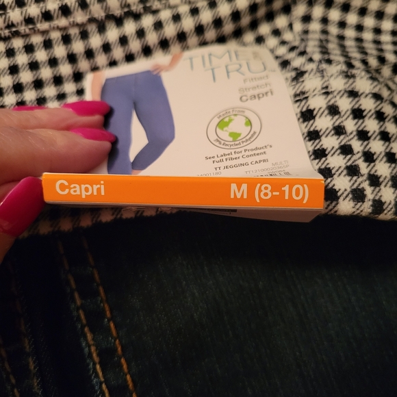 Black & White Checkered Capri Pants NWT - Picture 7 of 10